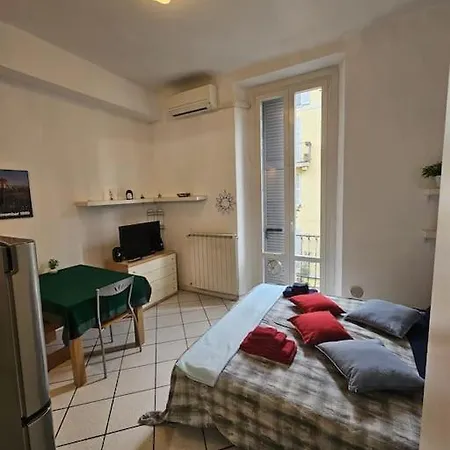 Porta Romana District Studio-2